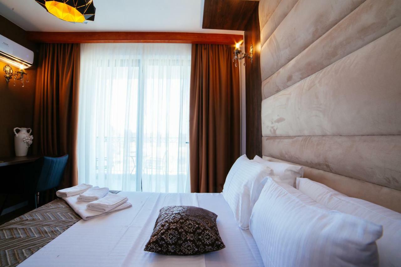 Hotel Platinum Улцинь Экстерьер фото