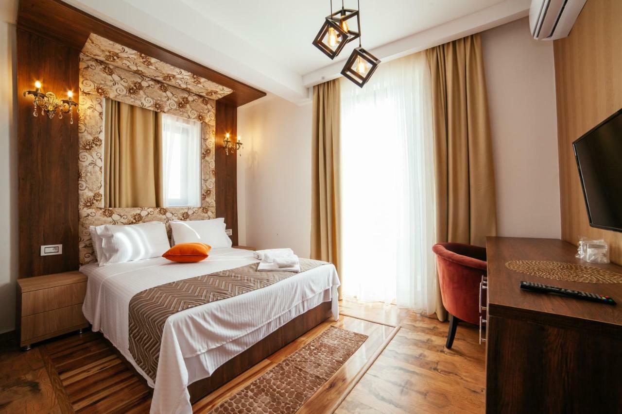 Hotel Platinum Улцинь Экстерьер фото