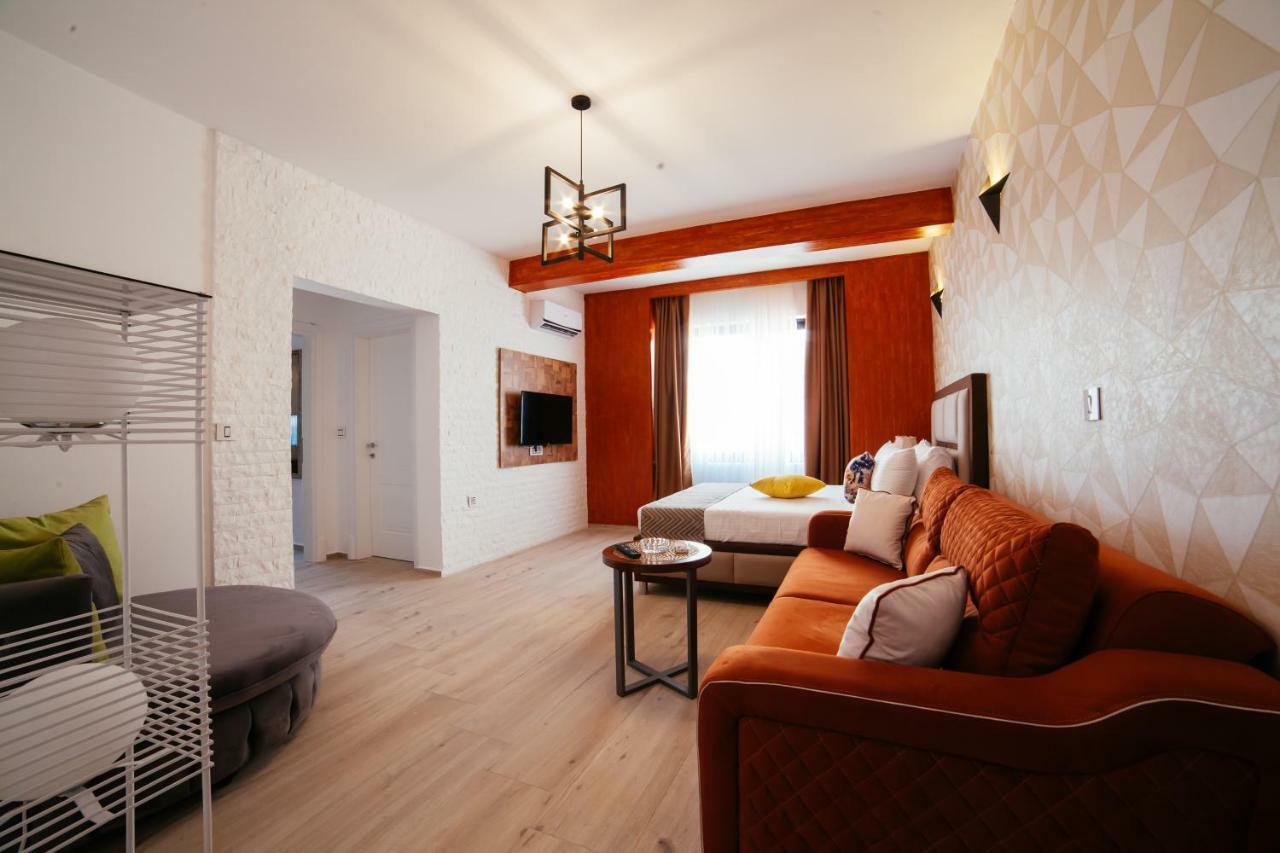 Hotel Platinum Улцинь Экстерьер фото