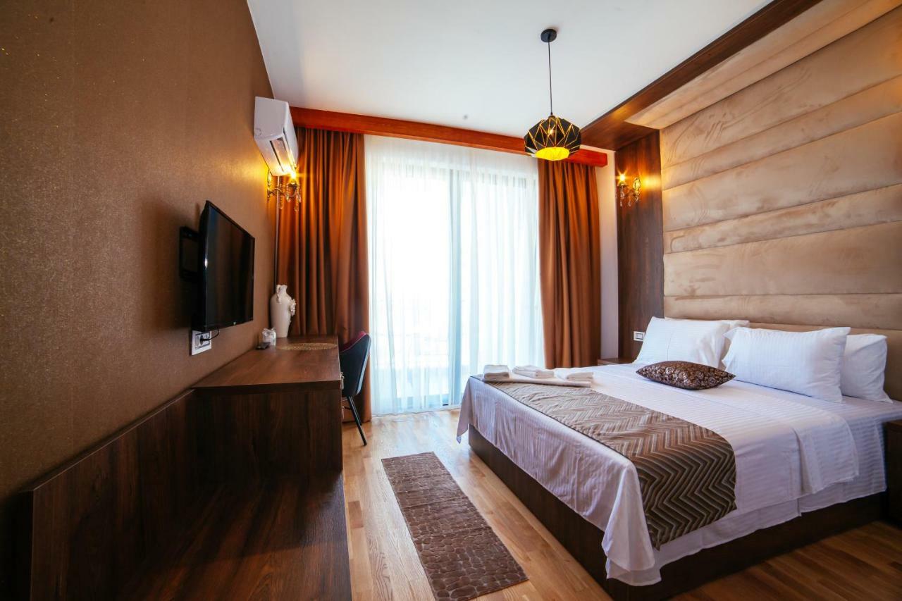 Hotel Platinum Улцинь Экстерьер фото