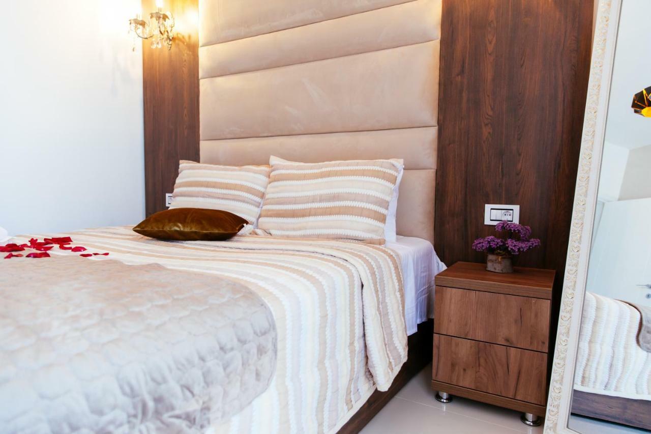 Hotel Platinum Улцинь Экстерьер фото