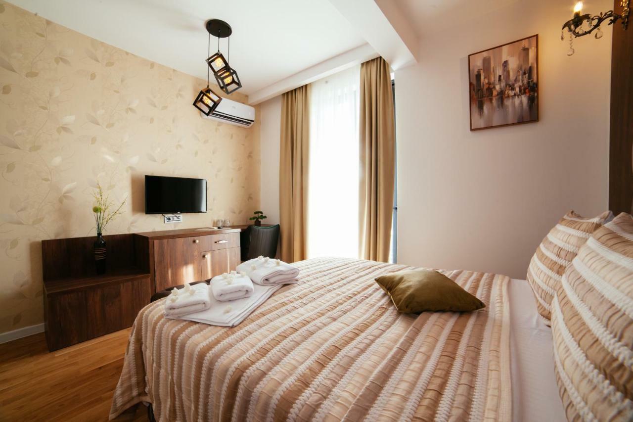 Hotel Platinum Улцинь Экстерьер фото