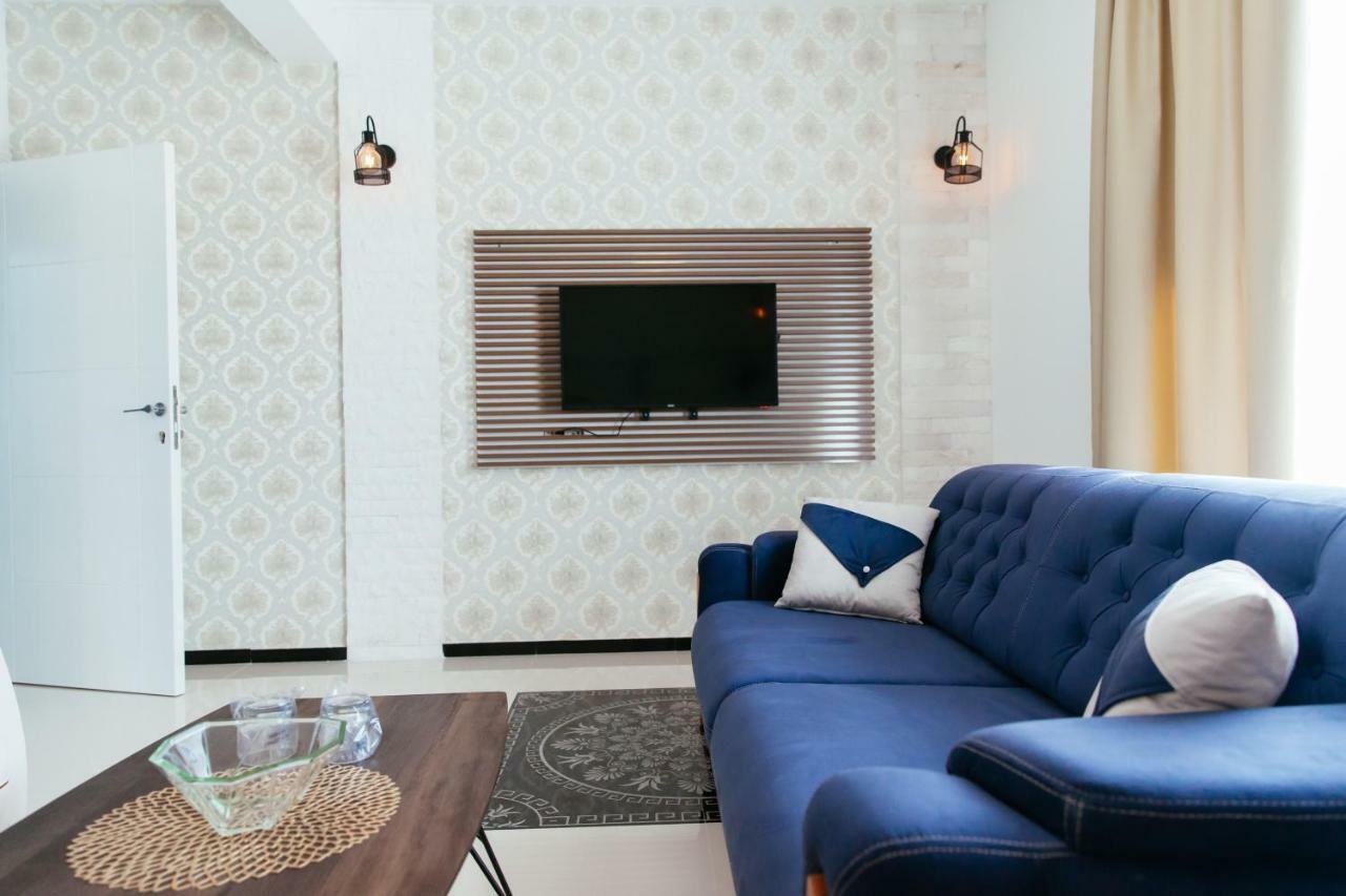 Hotel Platinum Улцинь Экстерьер фото