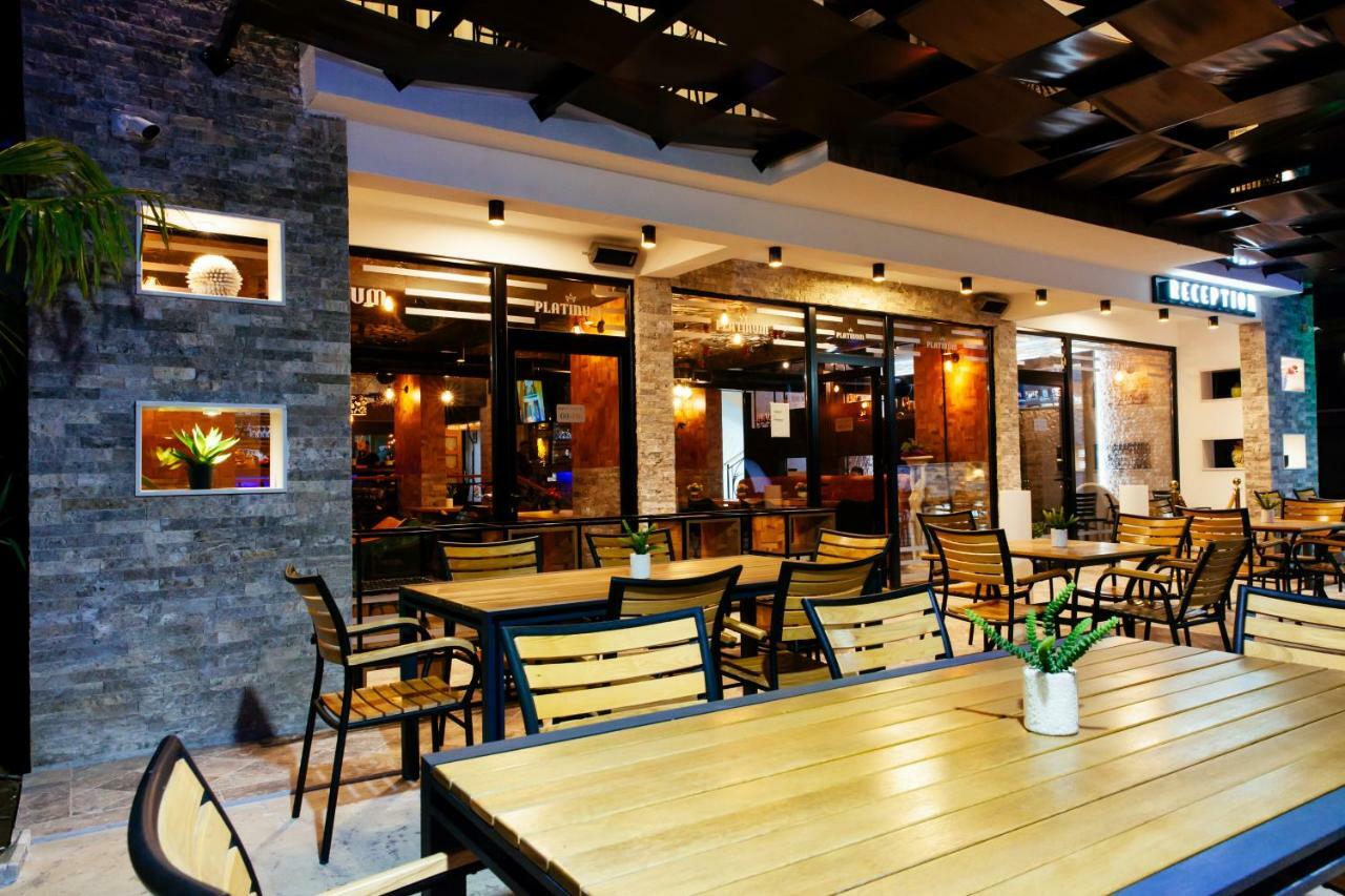Hotel Platinum Улцинь Экстерьер фото