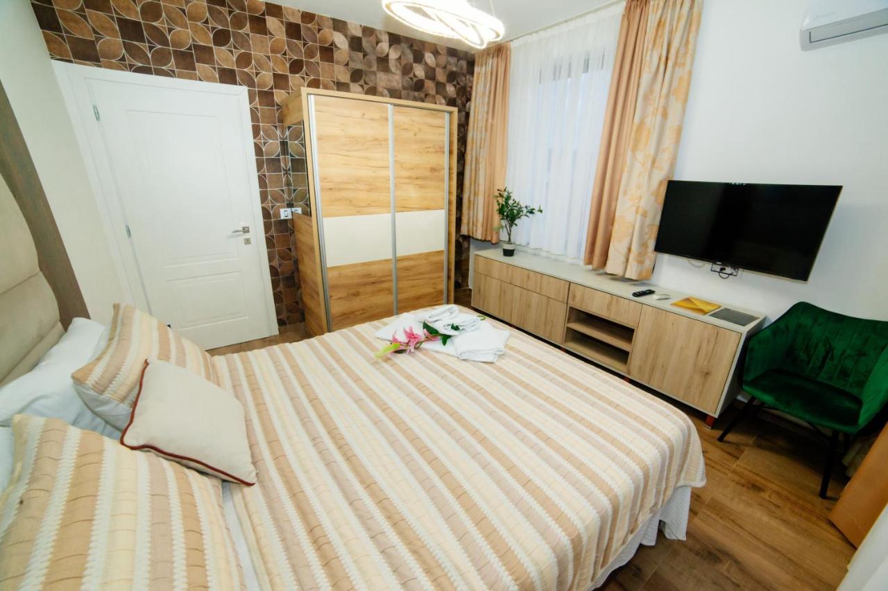 Hotel Platinum Улцинь Экстерьер фото
